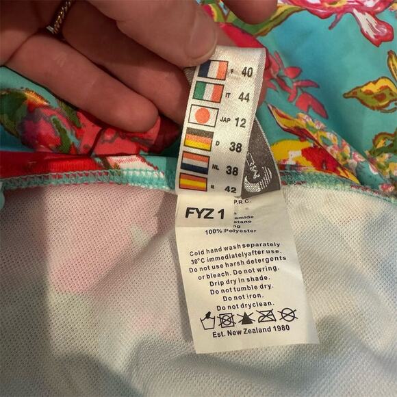 Moontide Babydoll Sweetheart Floral One-Piece Swimsuit Hibiscus Tropical Beach - Picture 7 of 9